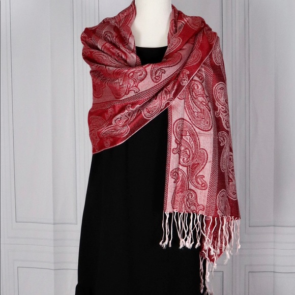 Pashmina - Picture 1 of 4